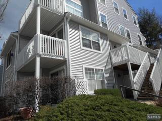 27 Eagles Notch Dr, Englewood NJ  07631-5060 exterior