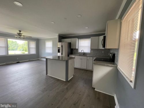 6028 Hickory Ridge Rd, Spotsylvania, VA 22551-2402
