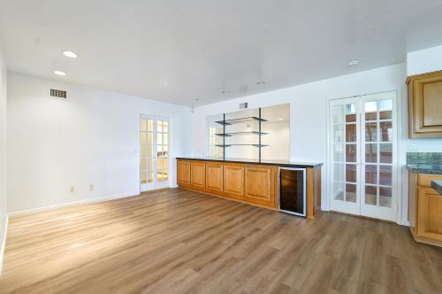 6460 Golfcrest Dr, San Diego CA 92119-1228 exterior