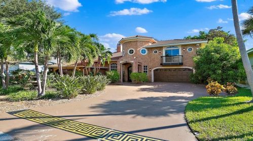 863 3rd Ave, Saint Petersburg, FL 33701-2703