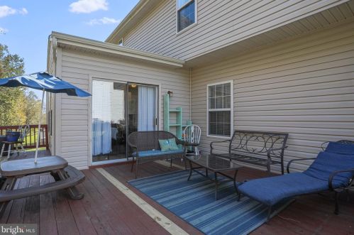 436 Spyglass Hill Dr, Charles Town WV  25414-4053 exterior