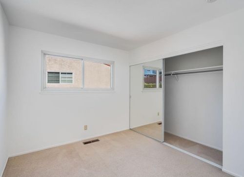 118 Dennis Dr, Daly City CA 94015-2812 exterior