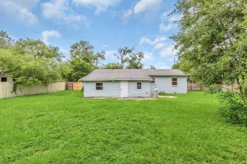 7 Seminole Dr, De Bary FL  32713-3209 exterior