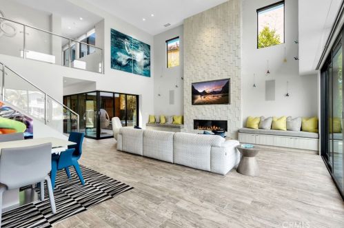 50 Rivo Alto Canal, Long Beach CA  90803-4047 exterior