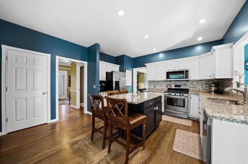 14641 Horseshoe Bend Ct, Granger IN  46530-8231 exterior