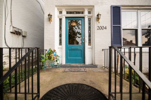2004 Hampton St, Pittsburgh, PA 15218-1823