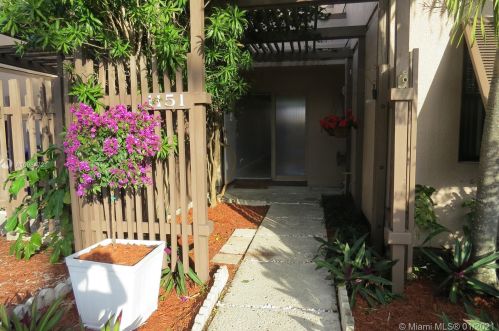 1151 124th Ave, Hollywood, FL 33026-3802