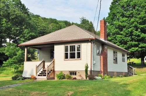 324 Ruah St, Blakes, PA 16912-1436