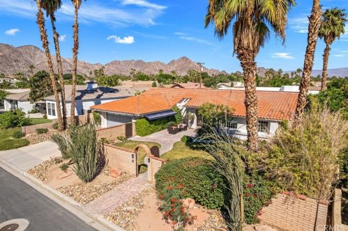 78720 Avenida La Fonda, La Quinta CA  92253-2805 exterior