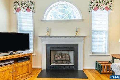 955 Fairwinds Ln, Crozet VA  22932-3147 exterior