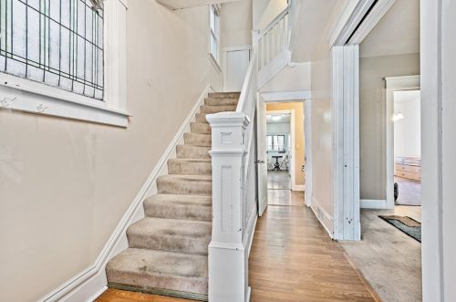 906 Maplewood Ave, Ambridge, PA 15003-2318