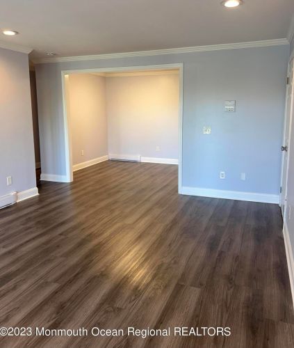 330 Shore Dr, Monmouth Hills NJ  07732-1147 exterior