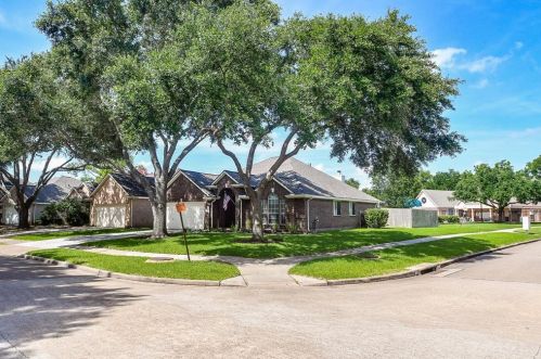 2439 Standing Oak Ln, Richmond, TX 77406-1822