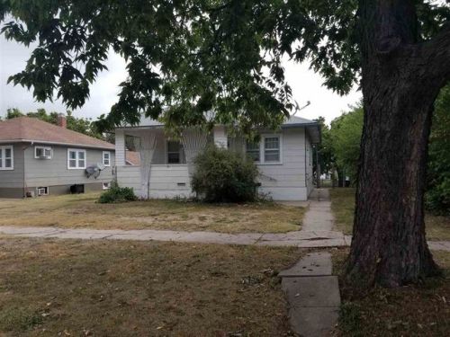 803 5 St, Mc Cook NE  69001-2708 exterior