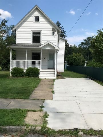 747 Main St, Athens, PA 18810-1823