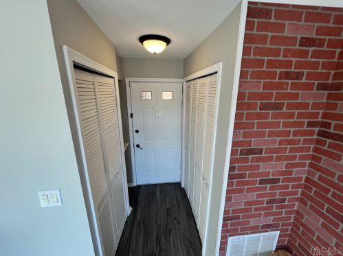 17 Lear Ct, East Brunswick NJ  08816-1863 exterior