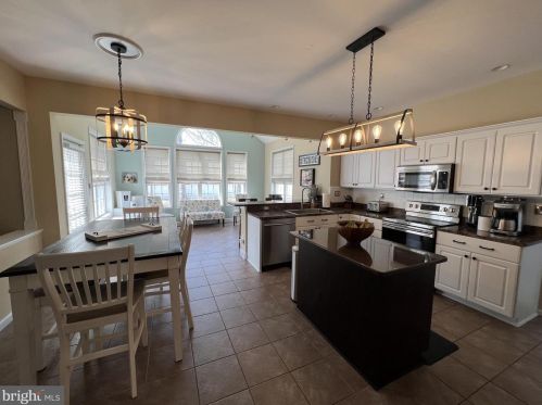 230 Pebble Vly Dr, Dover DE 19904-9469 exterior