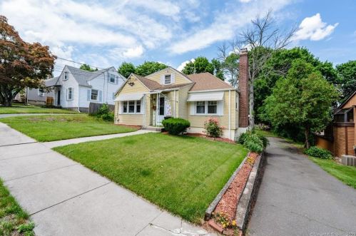23 Cambridge St, New Britain, CT 06051-3902