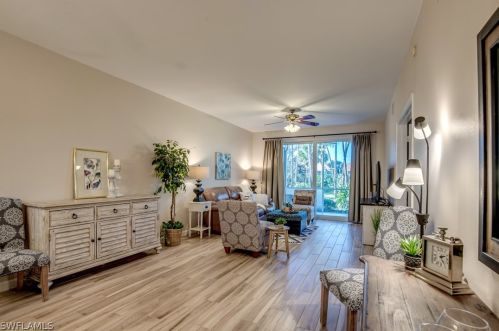 2285 Hidden Lake Dr, Naples, FL 34112-2736