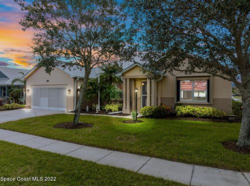 100 Salazar Ln, Sebastian, FL 32958-7008