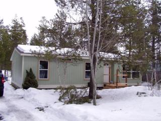 55818 Black Duck Rd, Bend, OR 97707-2125