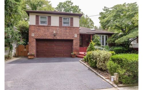 2112 Kenwood Pl, North Bellmore, NY 11710-3322