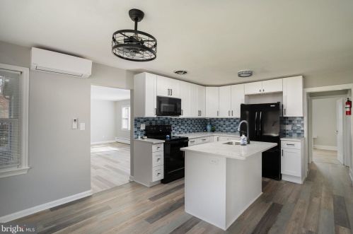 24 Poland St, Trenton NJ  08638-2328 exterior