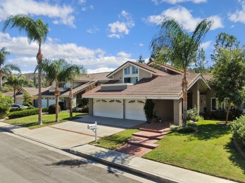 5346 Westridge Rd, Anaheim, CA 92807-3728