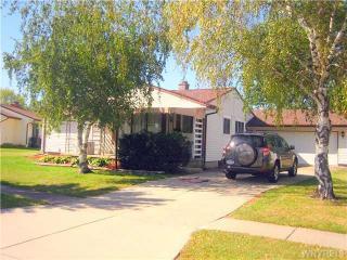 32 Woodgate Rd, Tonawanda, NY 14150-8132