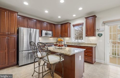 14878 Potomac Branch Dr, Woodbridge, VA 22191-5913