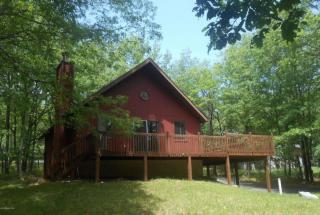 688 Watercrest Ave, Effort PA  18330-8092 exterior