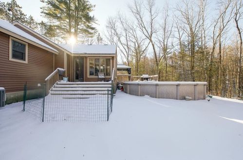 21 Lollypop Ln, Danville NH  03819-5129 exterior