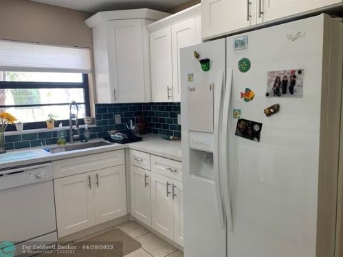 9054 14th Ct, Hollywood FL  33024-4601 exterior