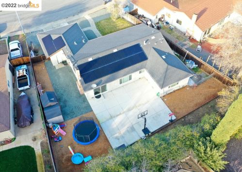 37 Kingswood Dr, West Pittsburg, CA 94565-5775