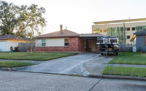 1410 Byron Ave, Deer Park, TX 77536-3520