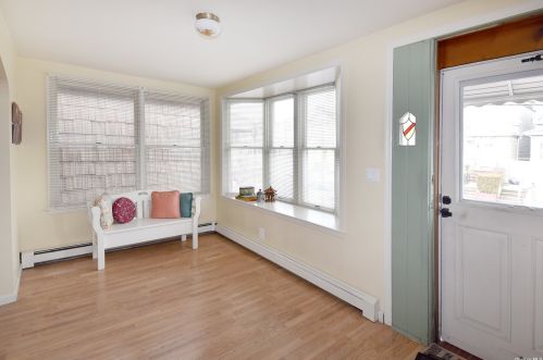 89-31 92nd St, Jamaica, NY 11421-2102