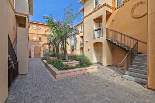 422 Evelyn Ave, Sunnyvale, CA 94086-4300