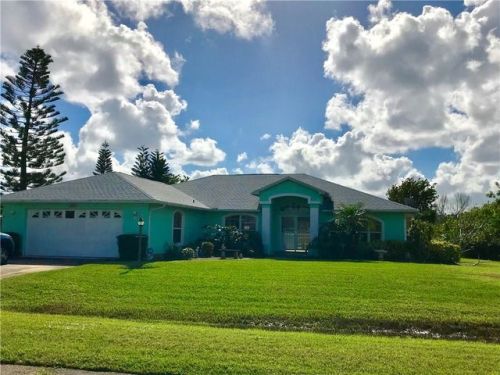 3805 12th St, Sebastian, FL 32976-2843