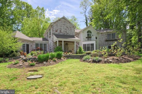 4 Westbrae Ln, Wilmington, DE 19807-2027
