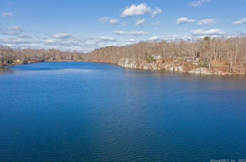 14 9th Ln, Ridgefield, CT 06877-2409