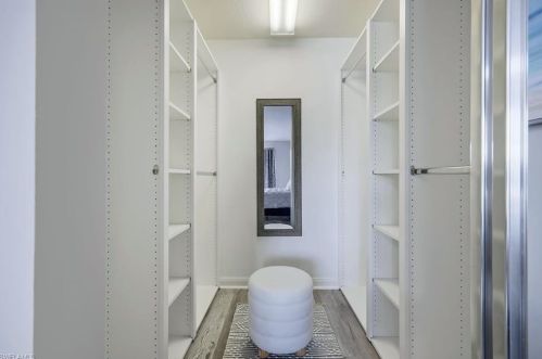 5422 Guadeloupe Way, Naples FL  34119-9578 exterior