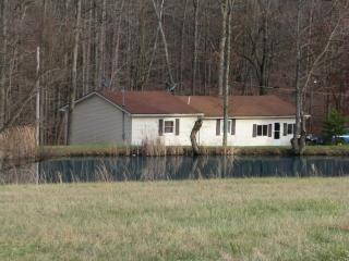 698 Brandi Ln, Peebles, OH 45660-2502