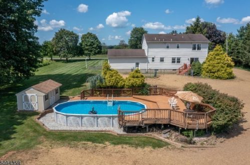 115 Johanna Farms Rd, East Amwell Township NJ  08551-2009 exterior