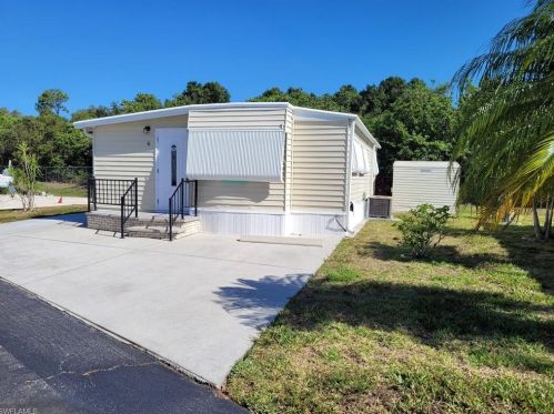 6 Garnet Dr, Naples, FL 34114-8250