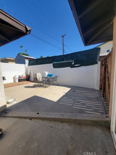 731 Lake St, Lake Elsinore CA  92530-4345 exterior