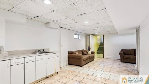 511 Center St, Piscataway NJ  08854-1462 exterior