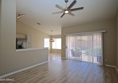 1717 Lindrick Dr, Chandler AZ 85249-5033 exterior