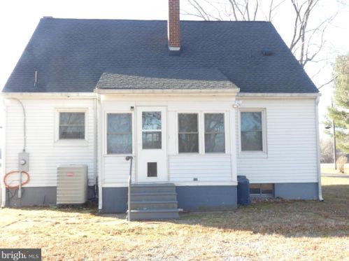 12513 Kings Hwy, Montross, VA 22520-2406