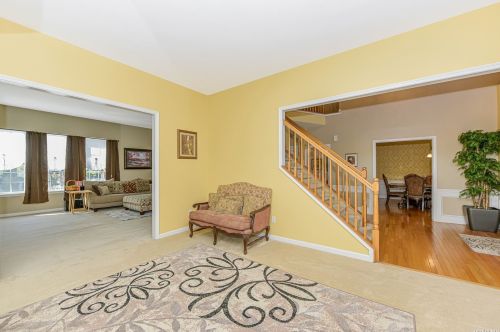 50 Pinehurst Dr, Mount Sinai NY  11766-3421 exterior