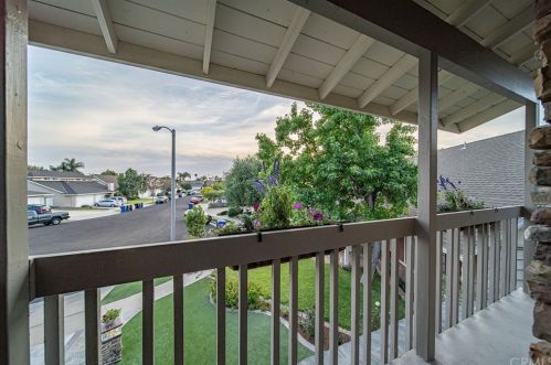 4237 Sussex Cir, Cypress CA  90630-2742 exterior